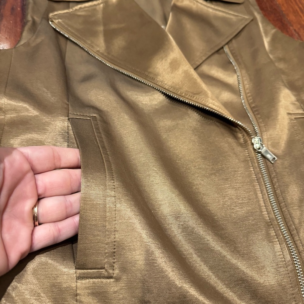 Massimo Dutti Sateen Moto Vest with Silver Asymmetrical Zipper - Picture 5 of 12